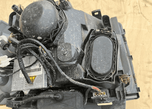 Lampa reflektor przód przednia lewa RHD anglik XBC000375 Range Rover L322 LM Vogue 2002-05 3