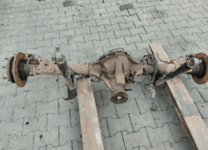 Oś belka zawieszenie most tył tylne ford transit MK7 rwd tył tylny napęd 2