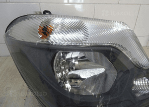 Mercedes sprinter W906 lift 2013- lampa prawy przód zwykła A9068205700 2