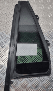 VOLVO XC90 SZYBA KAROSERYJNA LEWA TYLNA TYŁ 31651377 1