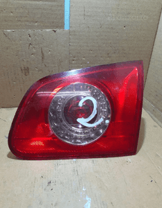 Lampa prawy tył w klapę vw passat B6 kombi nr 3C9945094A 1