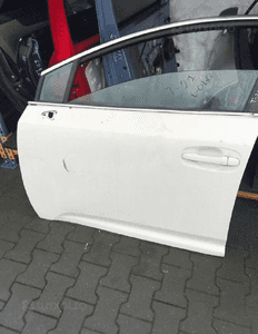 Drzwi lewy przód toyota avensis T27 040 1