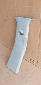 Osłona poszycie słupka prawa VW Touareg 7L6867240GB 2