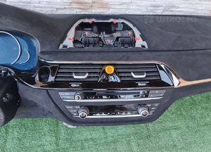 Deska konsola licznik alkantara bmw M5 F90 cs 4