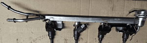 VW Golf 4 IV Audi A3 Seat Leon  1.8 20Vr wtryskiwacz listwa wstryskowa 1