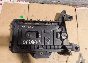 PODSTAWA AKUMULATORA 1K0915333H AUDI VW SKODA 1