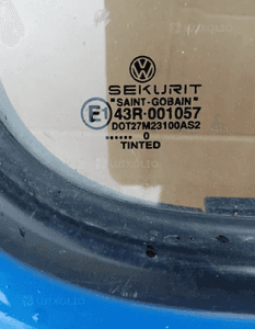 Drzwi prawy tył tylne prawe VW Golf IV 4 HB LW5Z 6