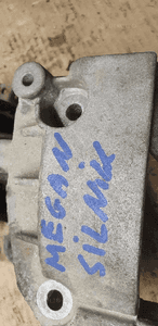Łapa poduszka silnika Renault Megane II 1.6 16V 8200014931 8
