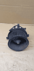 Wentylator silnik dmuchawy nagrzewnicy Citroen C5 III L5771000 3
