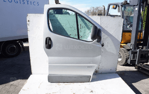 Drzwi prawy przód opel vivaro a JL9 1