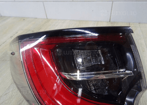 Lampa tył tylna lewa toyota corolla xii E21 kombi 4