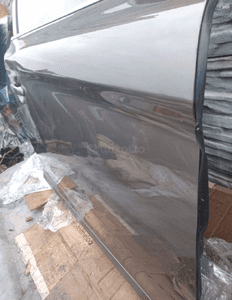 Volvo XC60 drzwi prawe przód kompletne w kolor 08- 11