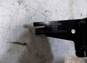 Volvo XC40 linka cięgno rączka otwierania maski 32234306 3
