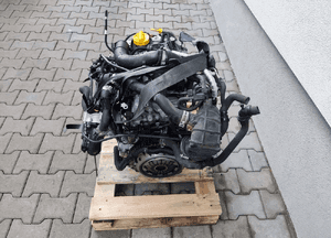 Silnik kompletny wtryskiwacze turbina renault clio iv 0.9 tce H4BA400 13-16 4
