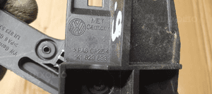 Klamka raczka dźwignia maski VW Golf V Plus 1J1823533C 1K1823633 6