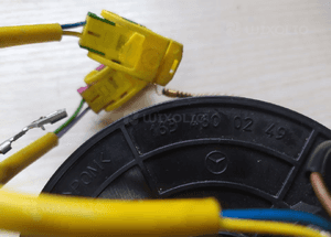 MERCEDES ML 163 taśma kierownicy zwijak 4