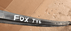 Ślizg zderzaka tył tylny środkowy VW FOX 5Z0807863B 6