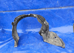 Toyota PRIUS IV 15-23 nadkole lewe przednie 1