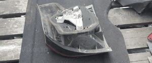 .  TYL TYLNA LAMPA LEWA TOYOTA COROLLA E12 HB LIFT 3
