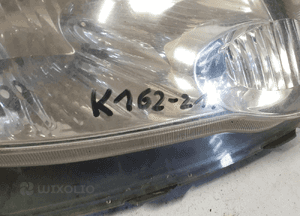 Lampa przednia prawa przód prawo toyota yaris verso 5