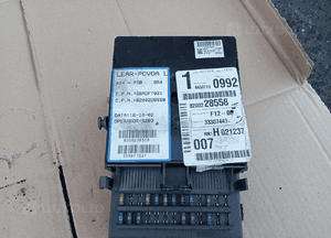 skrzynka bezpieczników laguna 2 2.2 dci 1