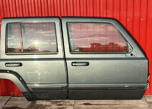 Jeep commander xh xh drzwi prawy przód oryginał ładne 11