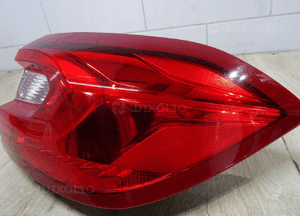 Ford fiesta MK8 lampa prawa tylna led H1BB13404BJ 3