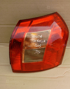 Toyota Corolla E12 E 12 lampa tyl tylna prawa 2