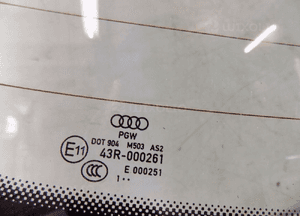 Audi A6 C7 sedan 2011- szyba karoseryjna tył 4