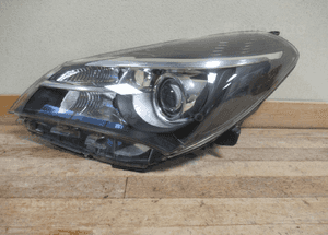 Lampa przednia przód lewa toyota yaris iii 3 lift soczewka 2014-2017 2