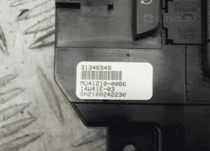 Panel sterowania klimy radia 31346949 volvo V40 D3 3