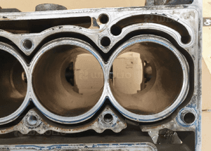 Blok 03C103019 G H Silnika Slupek Panewki 1.6 FSI BAG VW Golf V A3 8P Leon II Jetta 03C103019 G H 8