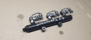 Listwa wtryskowa rurki przewody Jaguar XF X250 2.7 TDV6 4R8Q-9D280-AC 5