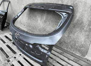 Klapa bagaznika tyl tylna hyundai I40 kombi ladna 3