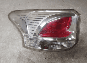 MITSUBISHI OUTLANDER III LAMPA LEWY TYŁ LEWA TYLNA 8330A787 1