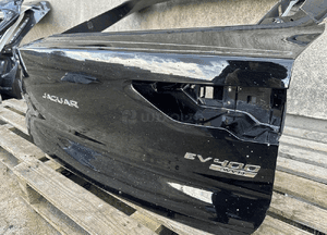 Klapa bagaznika tyl tylna jaguar i-pace ladna org 3