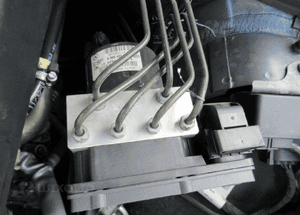 Pompa hamulcowa abs mercedes c-klasa W203 A0345457932 2000-2007 1