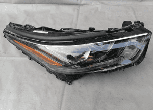 Lampa prawa prawy przód Toyota Highlander 10100-8A06J 1