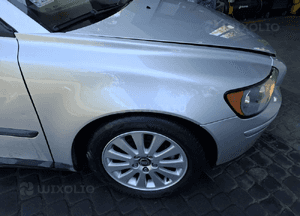 Volvo S40 V50 błotnik przód przedni prawy 426-26 1