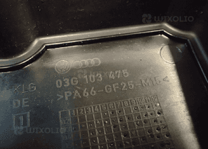 Volkswagen passat B6 pokrywa zaworów 03G103475 radom na stanie 2 sztuki skr silnikowe 13 5