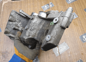 Łapa 06B903143L Uchwyt Alternator Mocowanie Wspornik 1.6 ALZ 2.0 ALT FSI 1.8 T AUDI A4 B6 B7 VW Passat 06B903143L 13