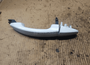 Klamka zewnętrzna prawy przód Ford Mondeo MK4 6M21U22404BCW 2