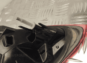 Bmw X1 F48 lampa lewa tylna w klape 7477717 16
