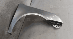 Volkswagen  golf 5 v hb błotnik przód przedni prawy   LA7W srebrny 3