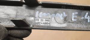 Listwa pod lampę lewy tył tylna lewa BMW 3 E46 7020080 5