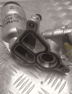 BMW F97 F98 G80 G82 OBUDOWA FILTRA OLEJU 8099607 5