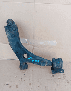 Wahacz lewy przód przedni Ford Focus MK2 4