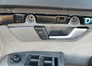 Boczek drzwi Prawy Przod UK Anglik Alcantara Swing Audi A4 B6 B7 8