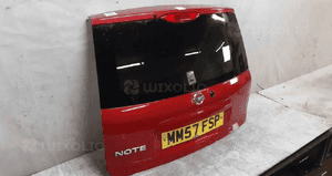 Klapa bagażnika tylna tył nissan note E11 Z10 czerwony 4