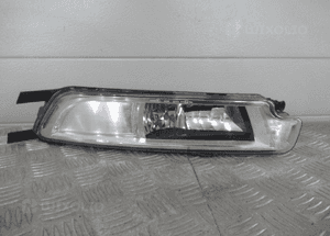 Halogen przeciwmgielny prawy vw passat B8 2014- 1